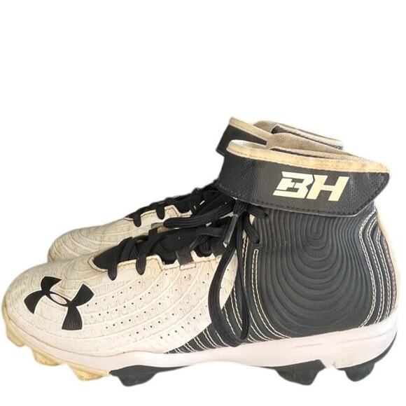 Boys Under Armour Harper 4 3022061-100 Leather Baseball Cleats Size 5Y White - Picture 1 of 6